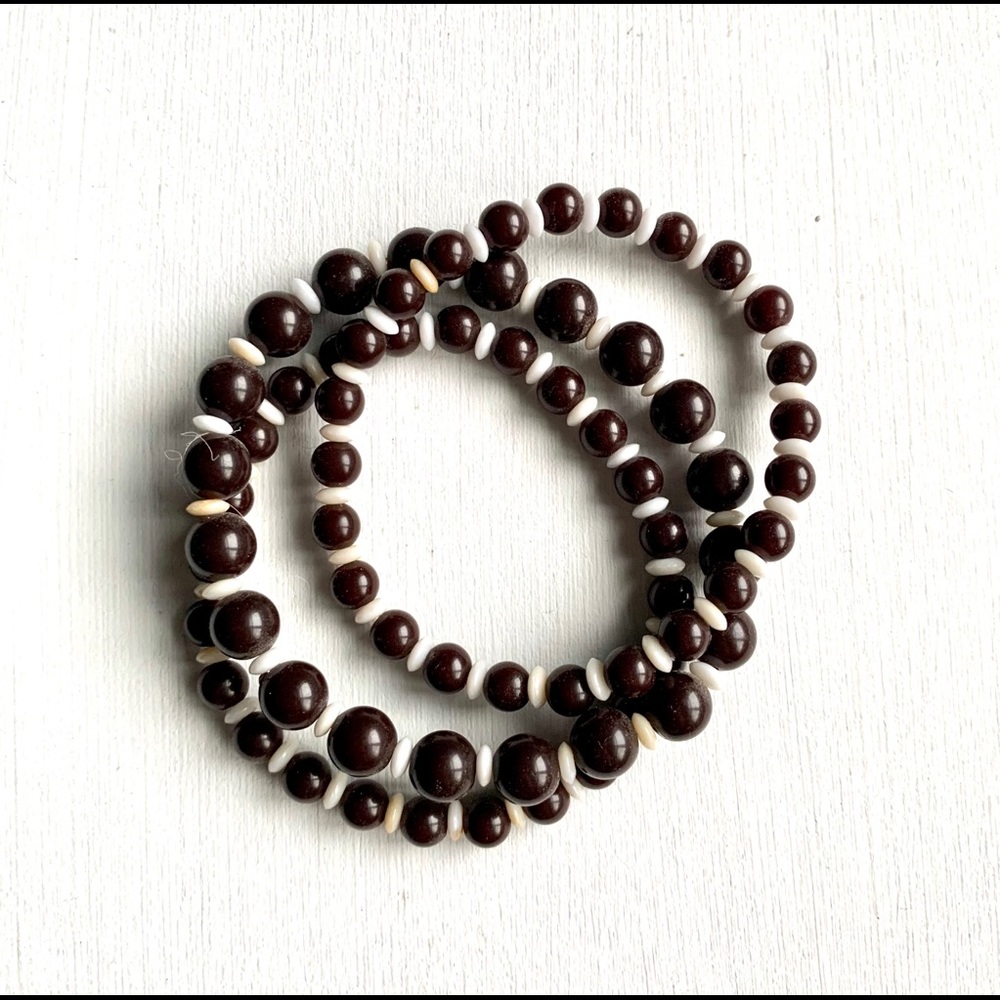 Brown beaded bracelet
